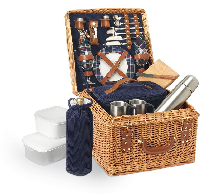 Picnic Gear, Baskets and Accessories